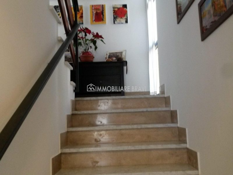 Villa Bifamiliare in Zona Fiori - Agenzia Immobiliare Bravi a Santa Marinella