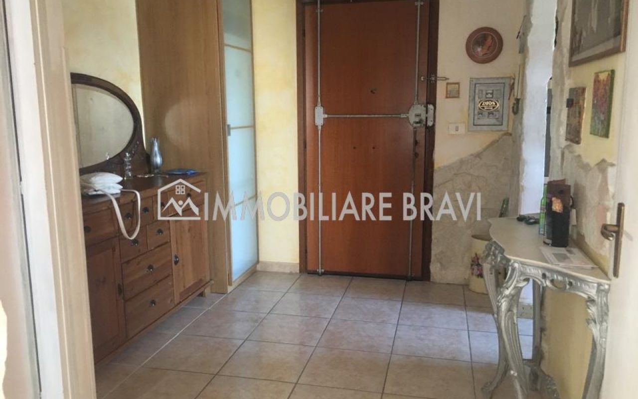 Appartamento in affitto estivo in zona Maiorca - Agenzia Immobiliare Bravi Santa Marinella